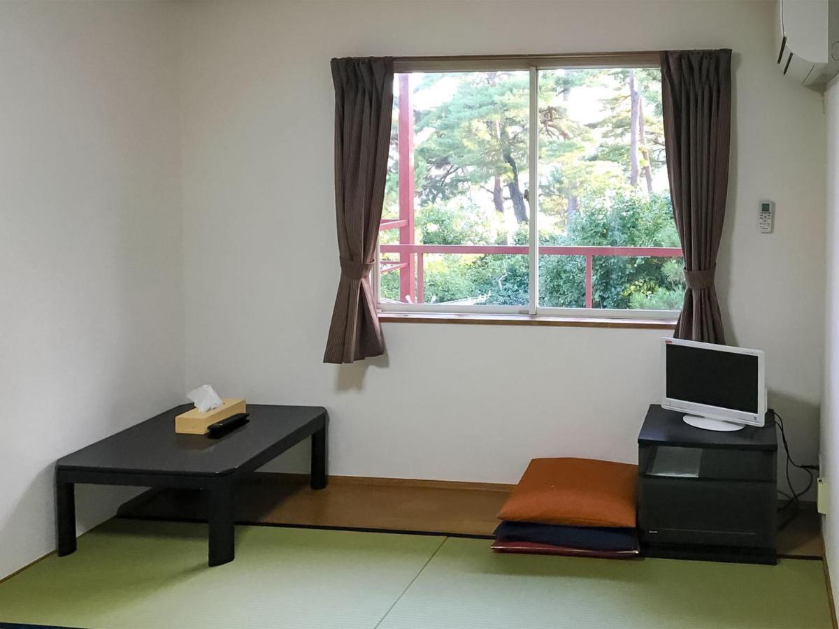 Biwa-Lakeside Cottage B B Dylan Minamikomatsu Bagian luar foto