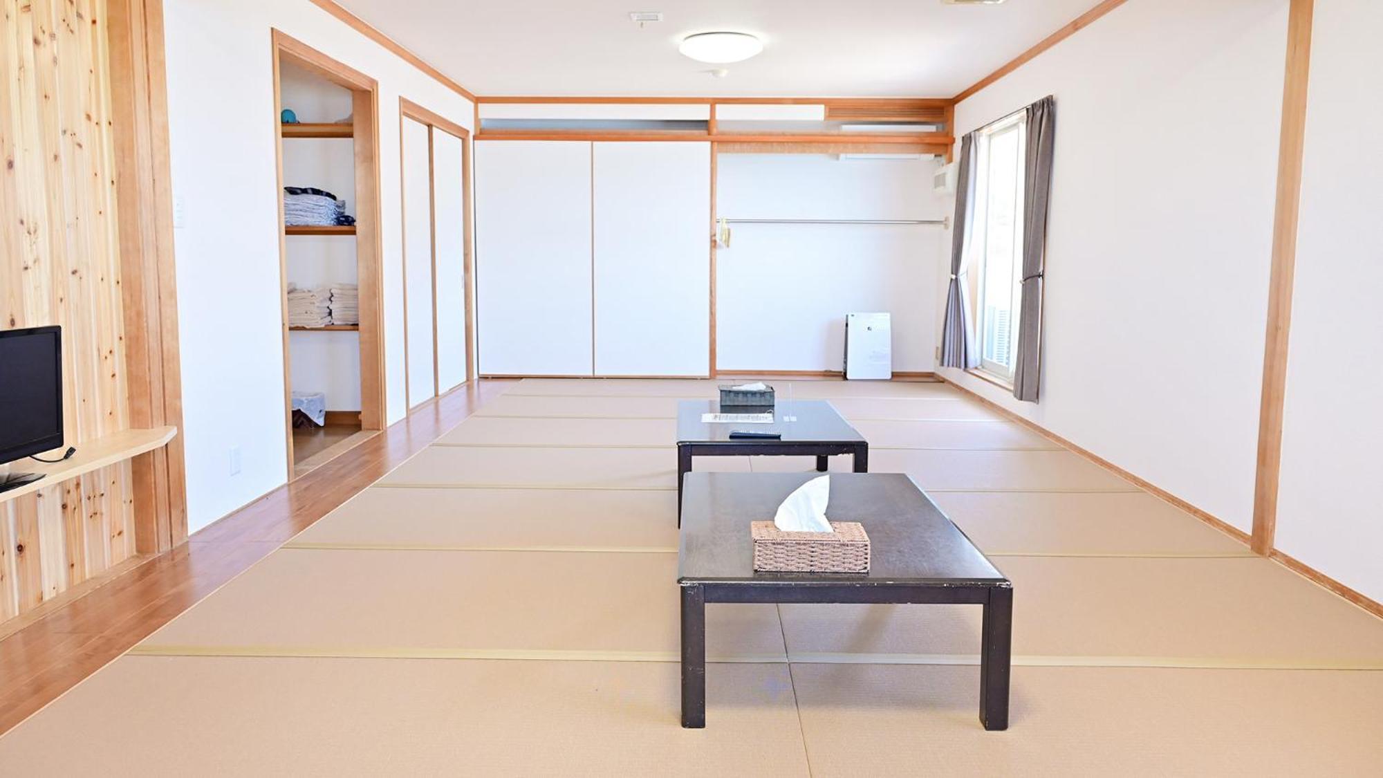Biwa-Lakeside Cottage B B Dylan Minamikomatsu Ruang foto
